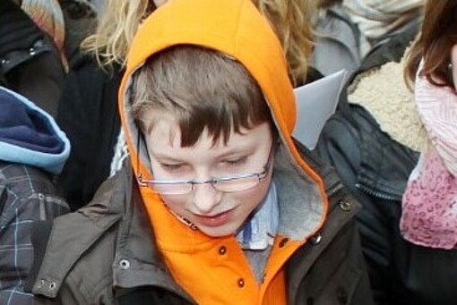 Fabian Rohde experimentiert bei FF 
                Fabian Rohde besuchte die Kindervorlesung von Anfang an und war von den Experimente auf der Ausstellungsfläche fasziniert.