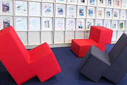 
                Zeitschriftenecke Bibliothek TWI 2 am Campus Berliner Tor
            