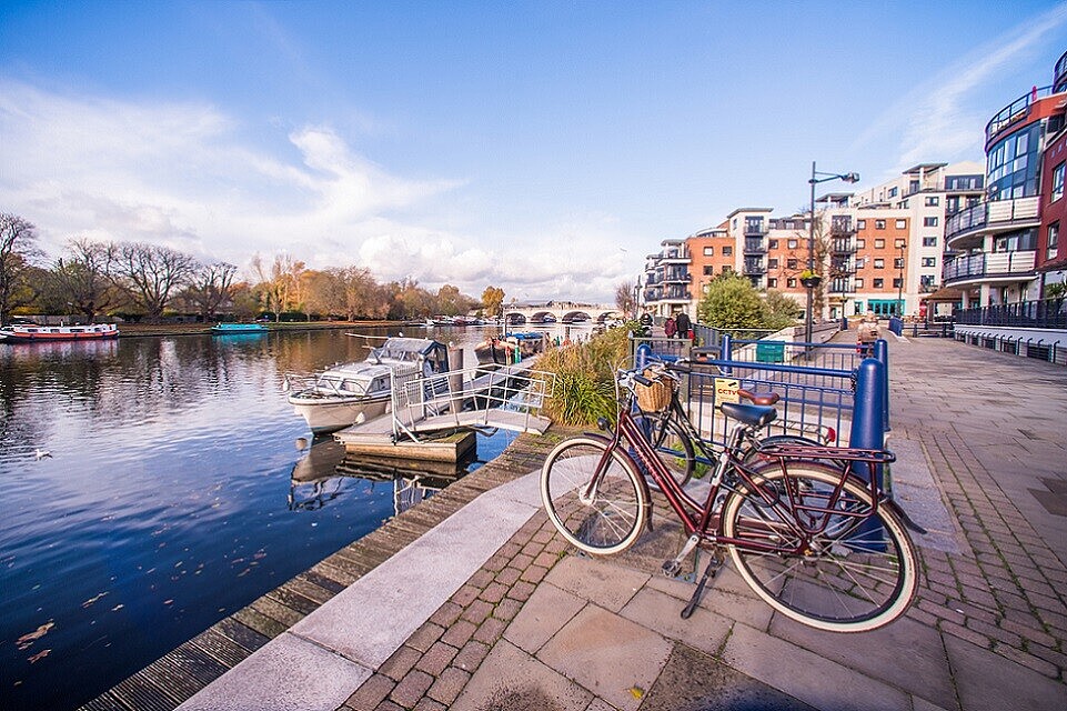 Kingston upon Thames University Campus Themse