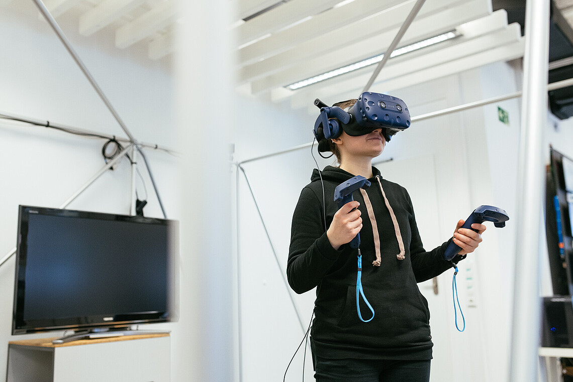 Studierende des Departments Medientechnik im GamesLab