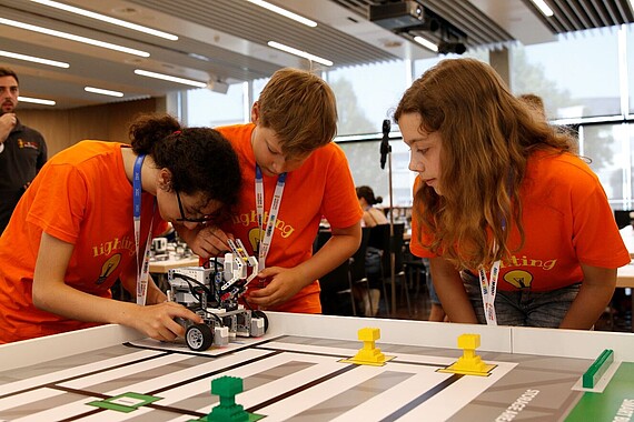 
                                World Robot Olympiad 2022
                            