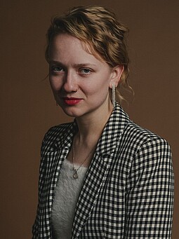 Portät Mia Oberländer
Porträt von der Comicbuchpreis-Gewinnerin 2021 Mia Oberländer